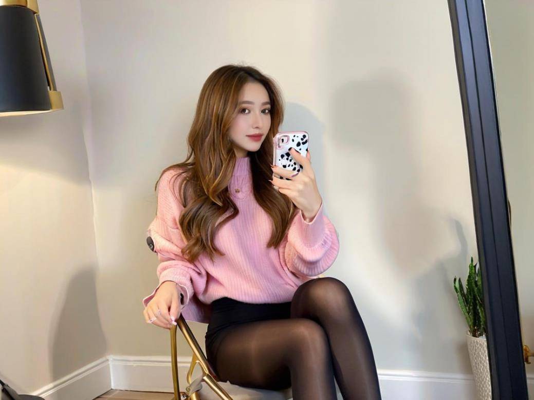 女人味甜美个性的搭配让人心动OG真人尖头防水台高跟鞋充满