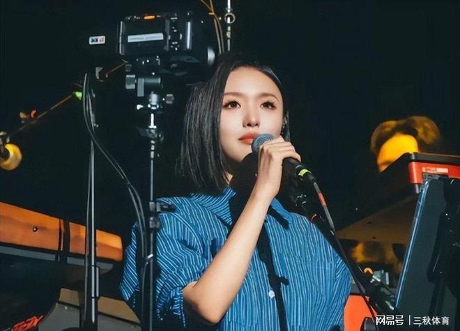 二字之差释放强烈信号云朵的话应验了OG真人游戏刀郎对徐子尧的称呼变了(图5) 二字之差释放强烈信号云朵的话应验了OG真人游戏刀郎对徐子尧的称呼变了(图5)