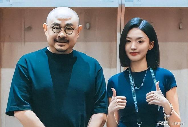 二字之差释放强烈信号云朵的话应验了OG真人游戏刀郎对徐子尧的称呼变了(图2) 二字之差释放强烈信号云朵的话应验了OG真人游戏刀郎对徐子尧的称呼变了(图2)